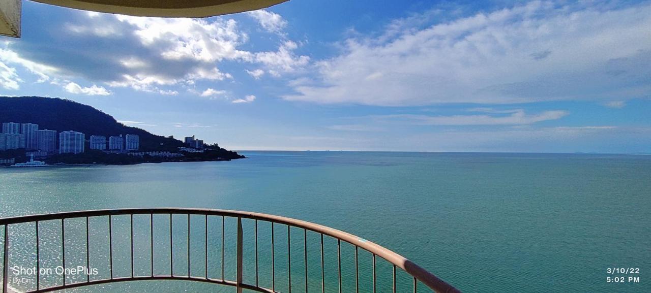 Sea View Paradise Apartment Tanjung Bungah  Exterior foto