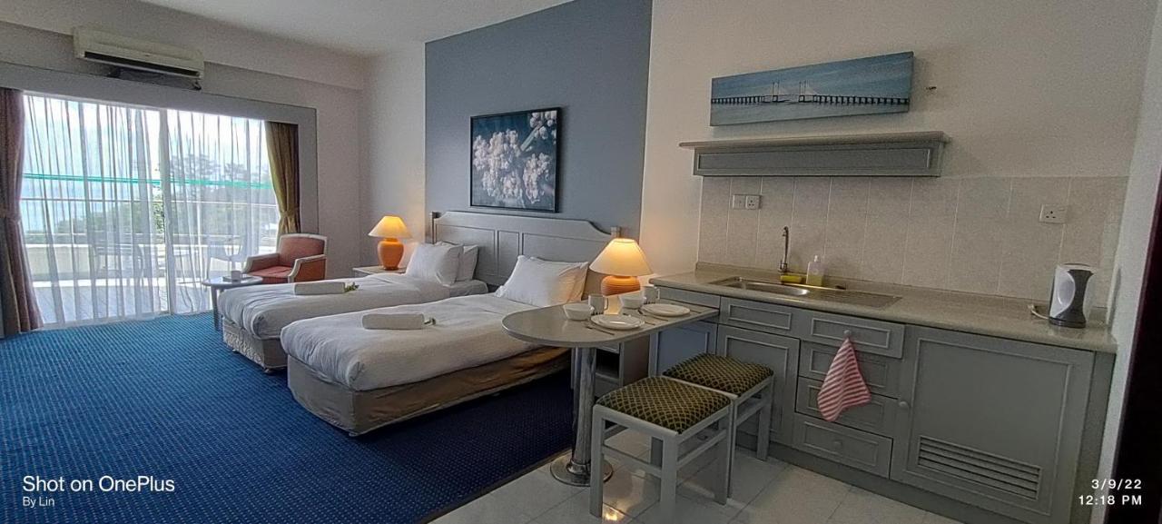 Sea View Paradise Apartment Tanjung Bungah  Exterior foto