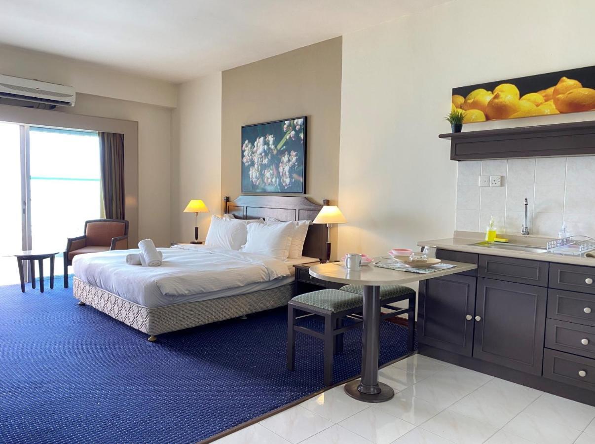 Sea View Paradise Apartment Tanjung Bungah  Exterior foto